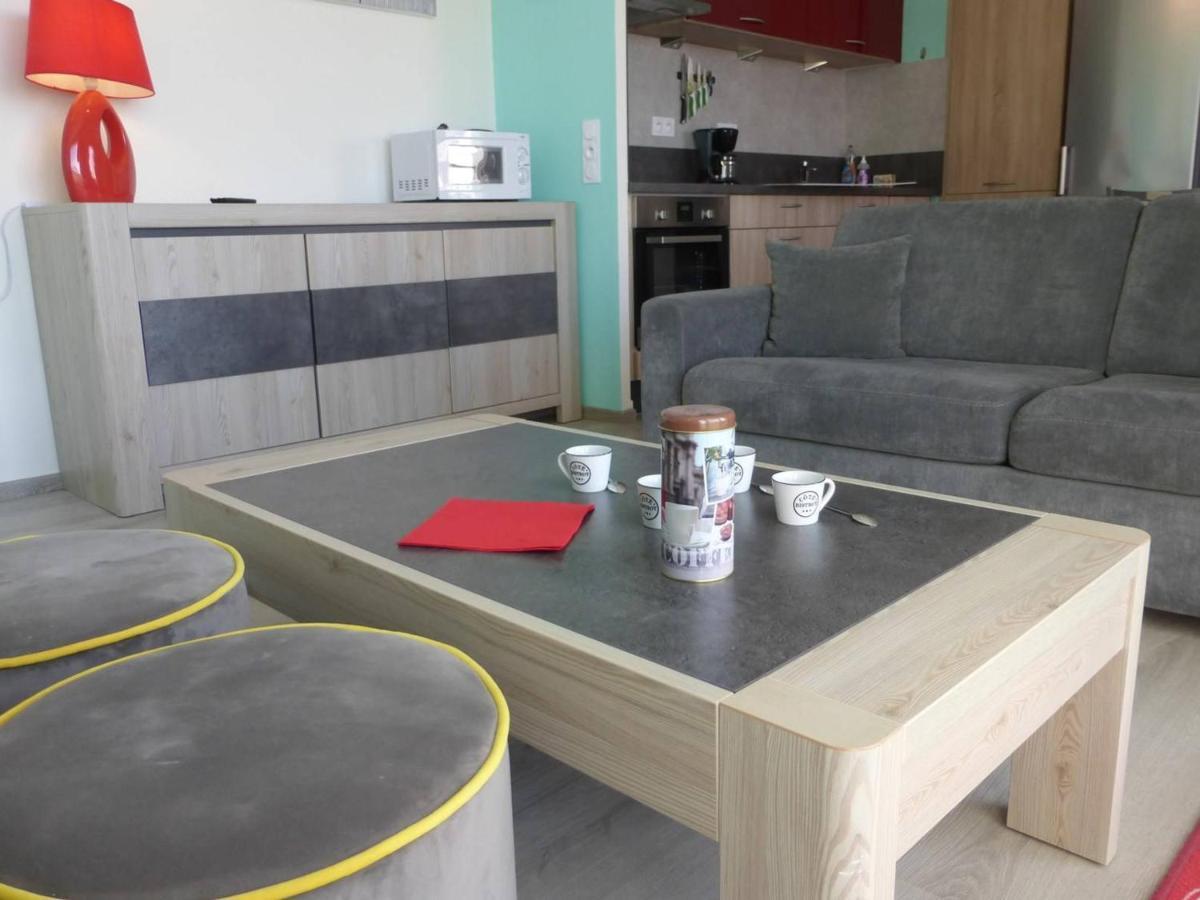 Appartement 2 Pieces Avec Balcon, Parking Et Proche Plage A Saint-Gilles-Croix-De-Vie - Fr-1-224-587 Εξωτερικό φωτογραφία
