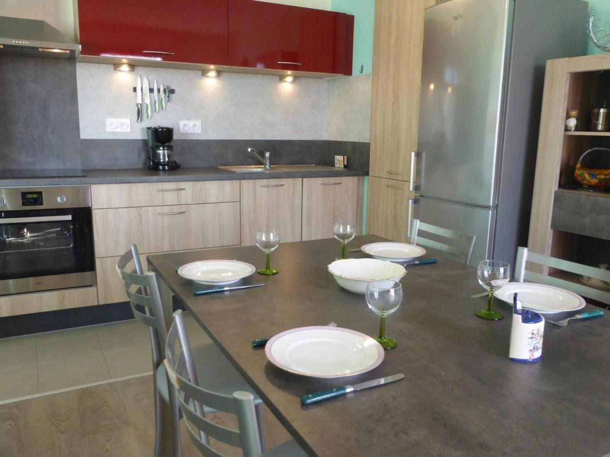 Appartement 2 Pieces Avec Balcon, Parking Et Proche Plage A Saint-Gilles-Croix-De-Vie - Fr-1-224-587 Εξωτερικό φωτογραφία