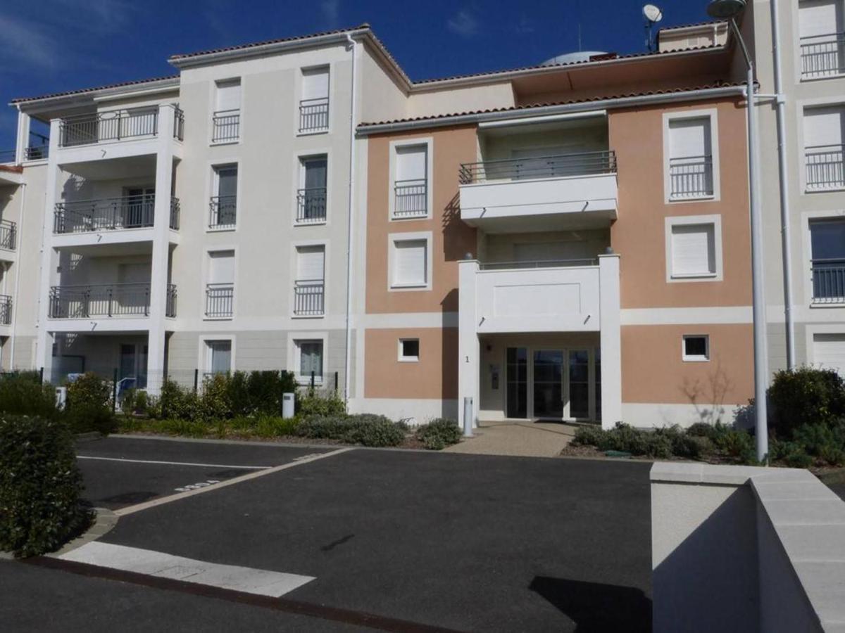 Appartement 2 Pieces Avec Balcon, Parking Et Proche Plage A Saint-Gilles-Croix-De-Vie - Fr-1-224-587 Εξωτερικό φωτογραφία